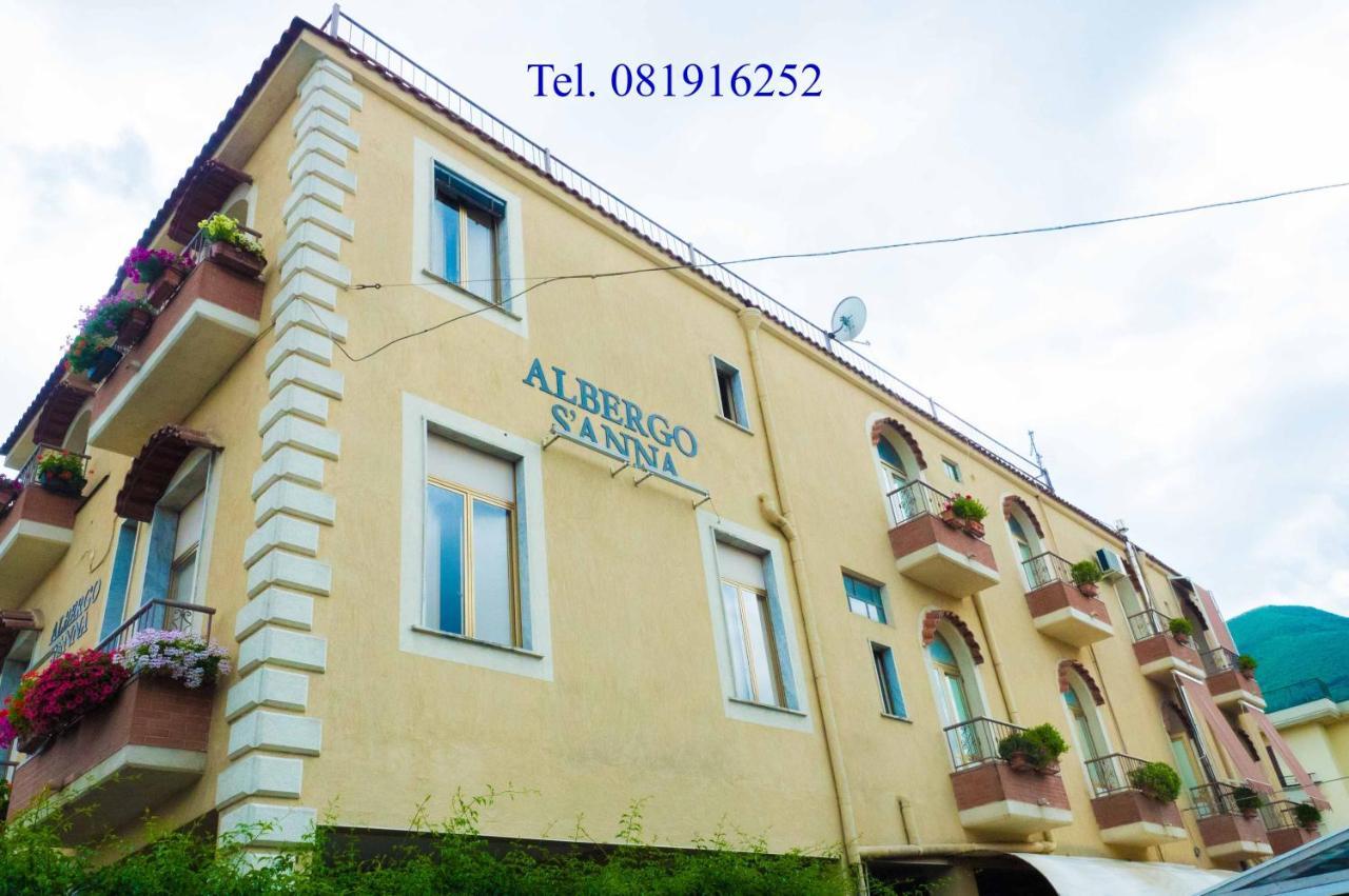 Albergo Sant'Anna Pagani Exterior foto